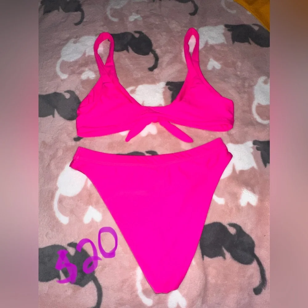 bikini - Picture 5 of 7